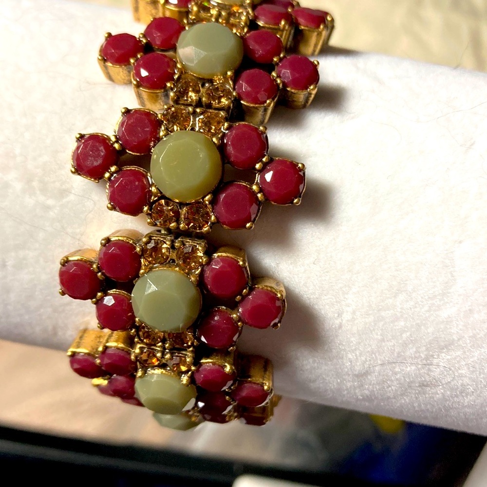 Grey and maroon beads on gold tone background bracelet. #bme2018